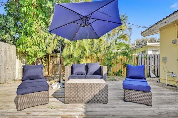 Beautiful 4 Bedrooms/Pool/Walk To Beach Deerfield Beach Exterior photo